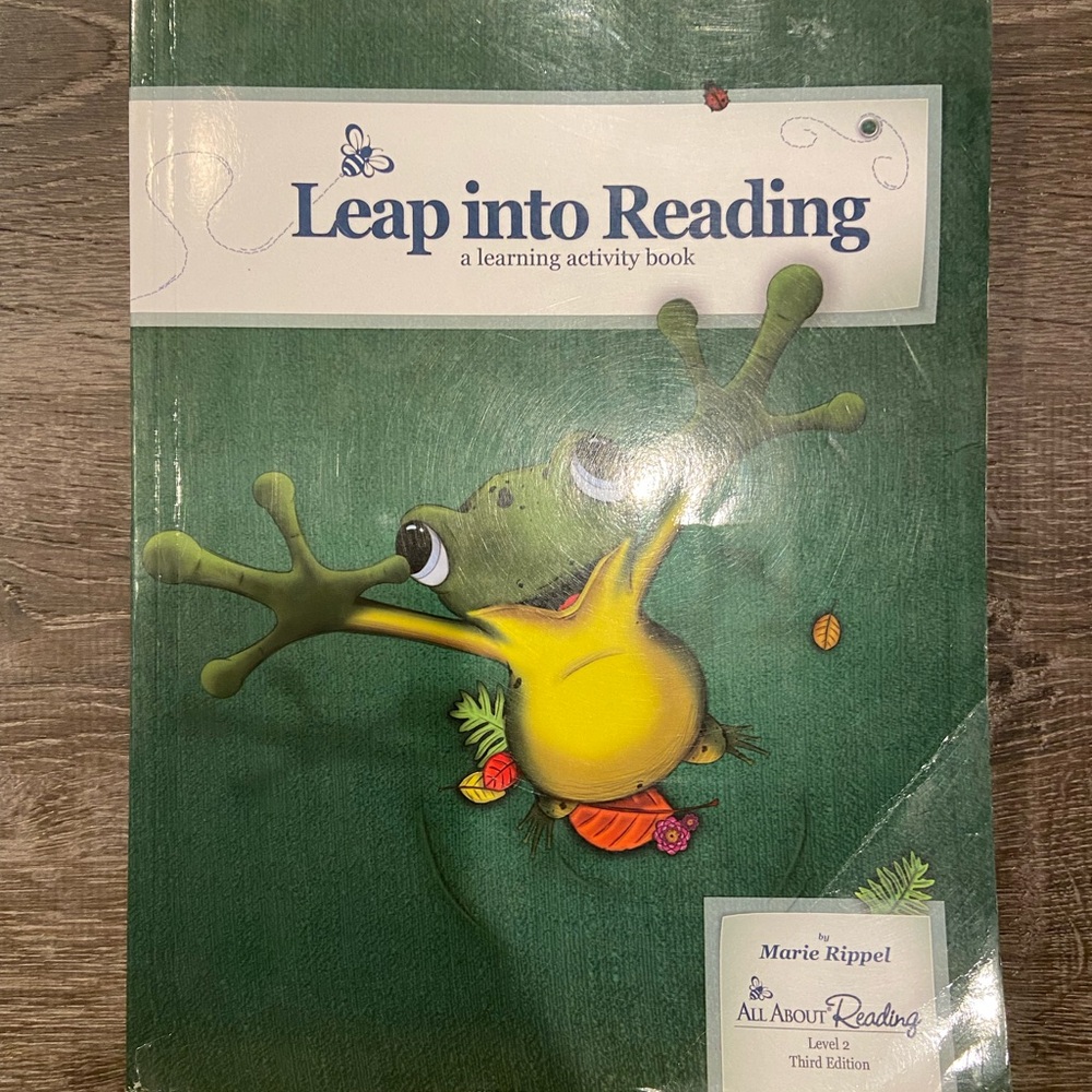 Leap into Reading Level 2 Activity Book